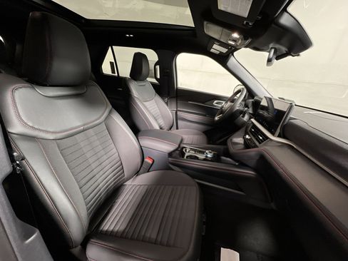 New 2026 Ford Explorer ST-Line w/ ST-Line Street Pack AWD/4WD image 28