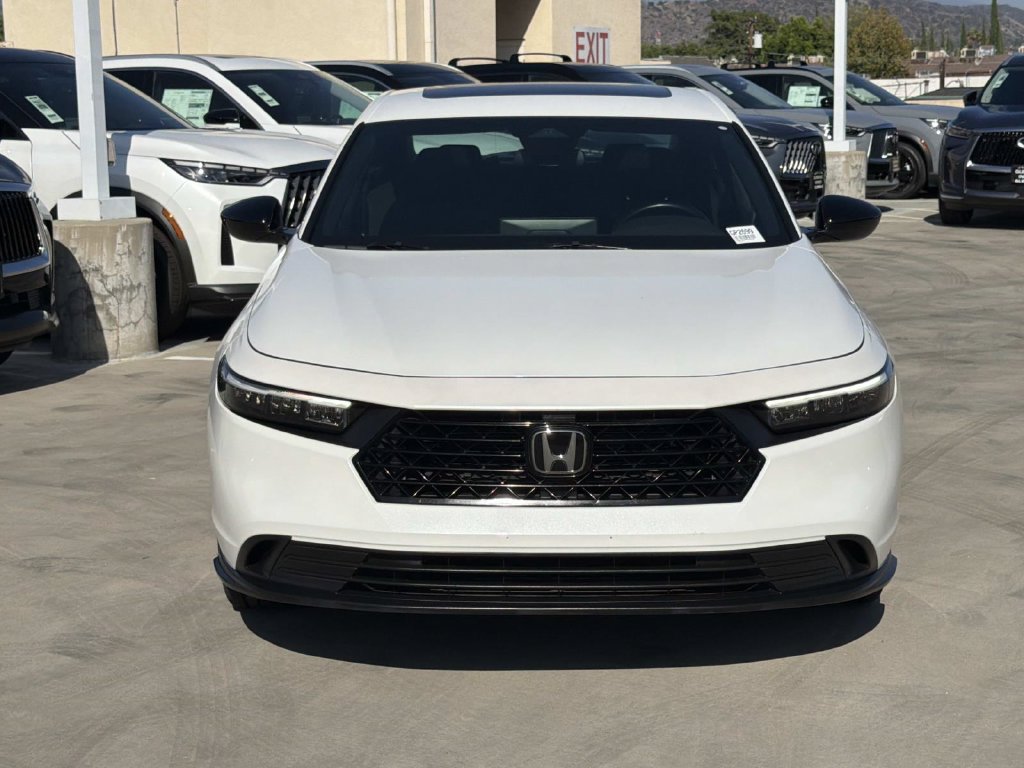 Used 2023 Honda Accord Sport image 3