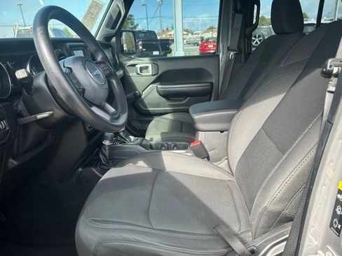Used 2021 Jeep Wrangler Unlimited Sport image 17