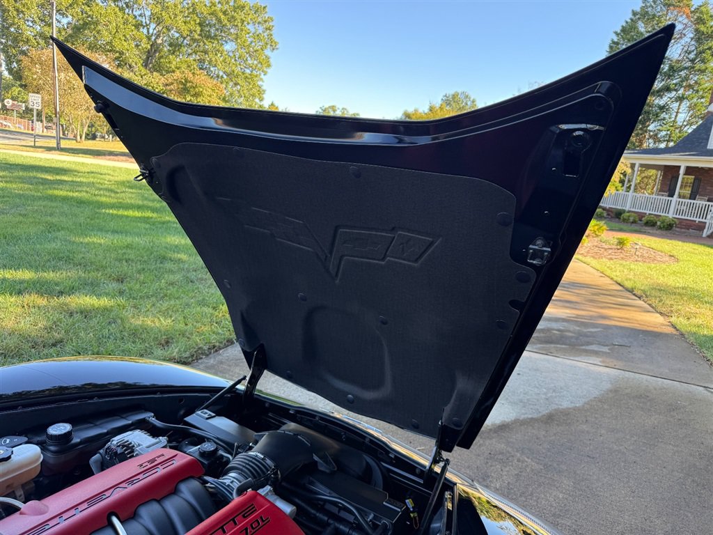 Used 2010 Chevrolet Corvette Z06 w/ Preferred Equipment Group RWD image 60
