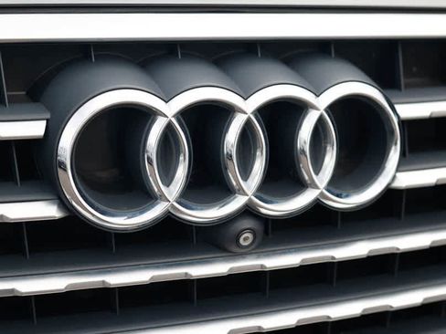 Used 2018 Audi Q7 3.0T Prestige w/ Prestige Package image 8