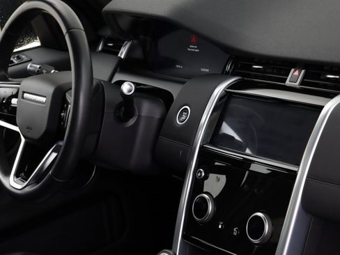 Used 2022 Land Rover Discovery Sport SE image 22
