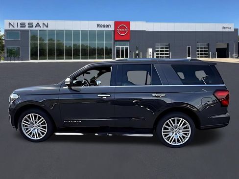 Used 2024 Ford Expedition Platinum AWD/4WD image 5