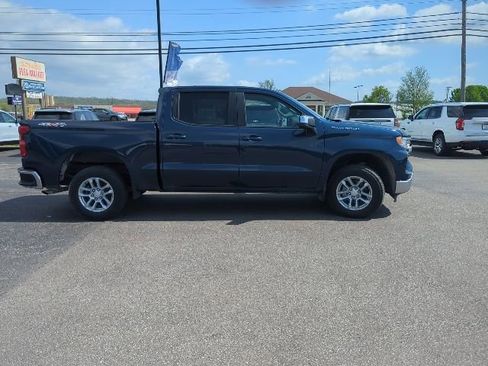 Used 2022 Chevrolet Silverado 1500 LT AWD/4WD image 24