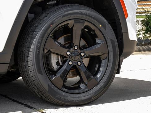 Used 2023 Jeep Grand Cherokee Altitude image 68