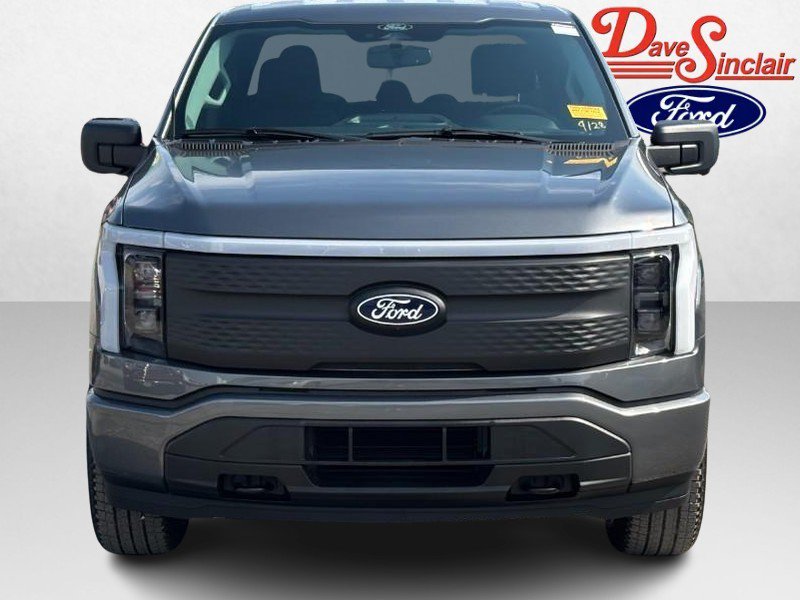 Used 2025 Ford F150 Lightning XLT AWD/4WD image 2