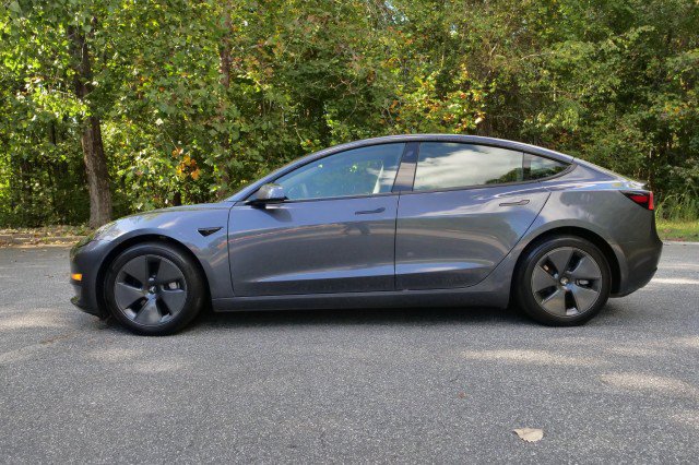 Used 2023 Tesla Model 3 Long Range AWD/4WD image 40