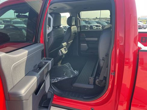 New 2025 Ford F250 Lariat w/ Lariat Ultimate Package image 24