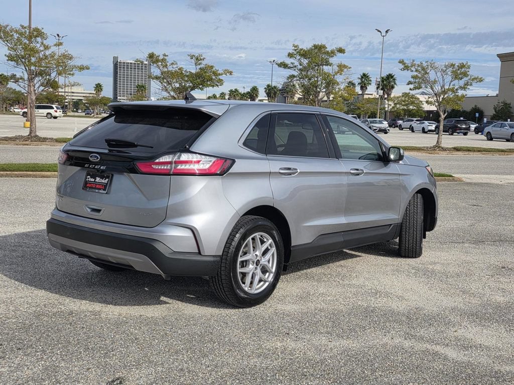 Used 2024 Ford Edge SEL AWD/4WD image 5