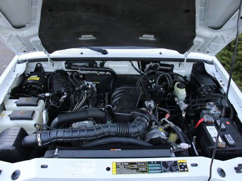 Used 2005 Ford Ranger STX image 17