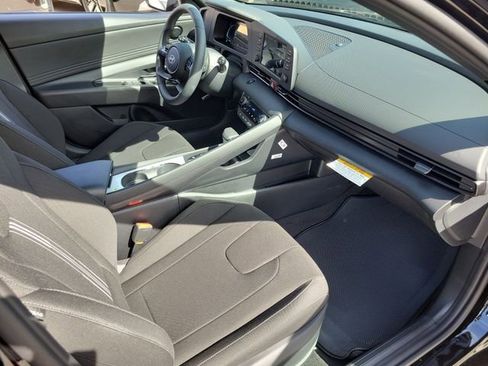 New 2026 Hyundai Elantra SEL Sport Premium image 15