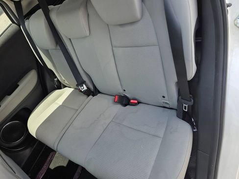 Used 2021 Honda HR-V EX image 6