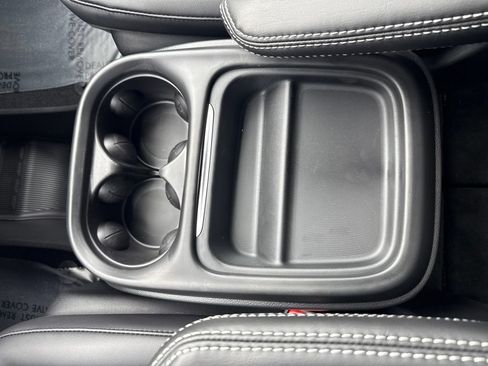 New 2027 Chrysler Pacifica Select AWD/4WD image 34