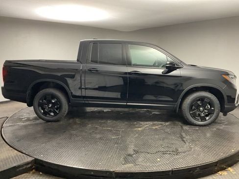 New 2026 Honda Ridgeline Black Edition image 8