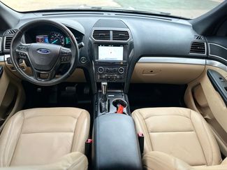 Used 2017 Ford Explorer XLT w/ Equipment Group 202A video 3