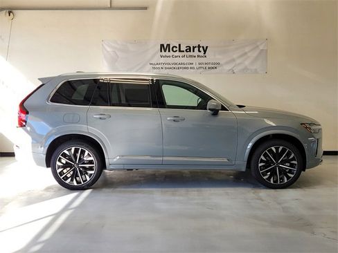 New 2026 Volvo XC90 B6 Plus w/ Protection Package Premier image 2