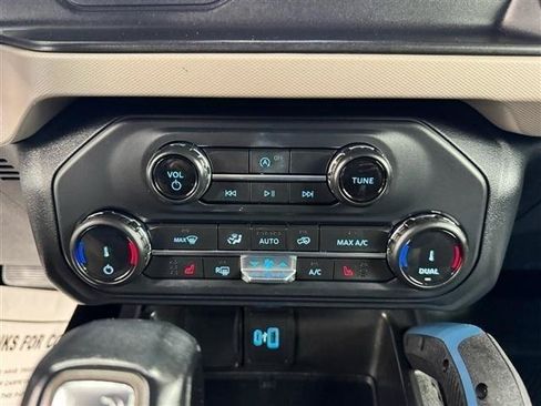 Used 2022 Ford Bronco Wildtrak AWD/4WD image 23