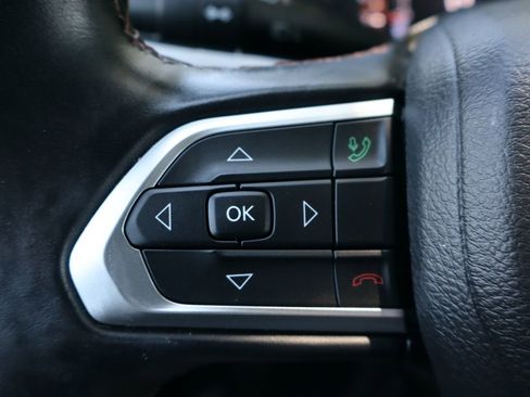 Used 2022 Jeep Compass Limited image 29