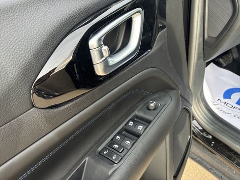 New 2026 Jeep Compass Latitude image 14