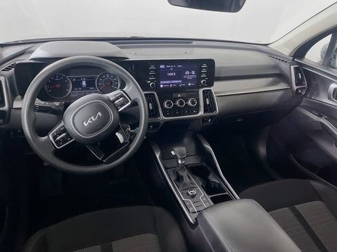 Used 2023 Kia Sorento LX FWD image 22