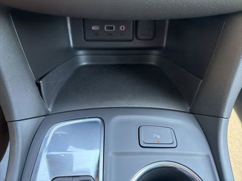 Certified 2024 Chevrolet Equinox LT FWD image 32