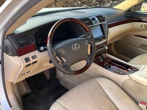 Used 2010 Lexus LS 460 AWD image 12