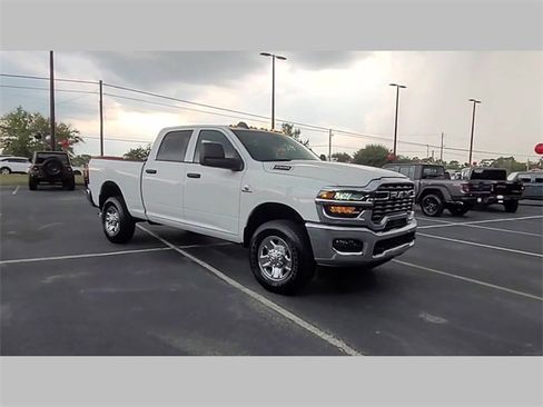 New 2026 RAM 2500 Tradesman w/ Chrome Appearance Group image 37