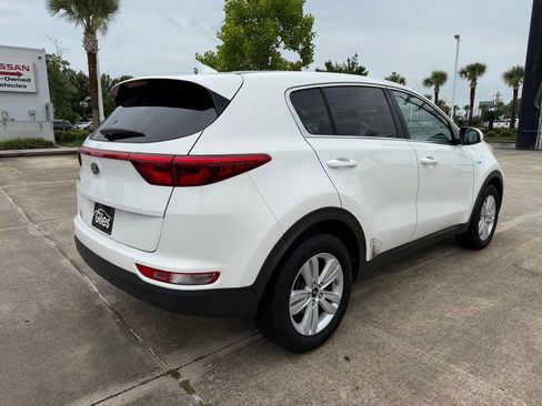 Used 2019 Kia Sportage LX AWD/4WD image 5