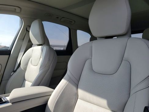 New 2026 Volvo XC60 B5 Ultra w/ Protection Package Premier image 5