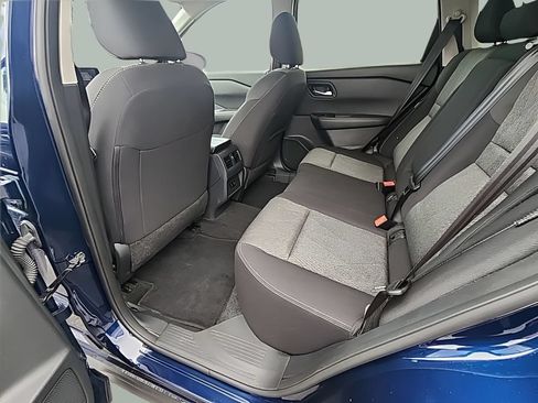 Used 2024 Nissan Rogue SV AWD/4WD image 20