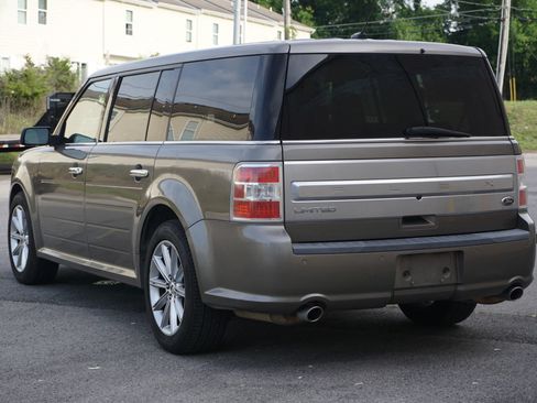 Used 2014 Ford Flex Limited w/ Equipment Group 301A FWD image 9