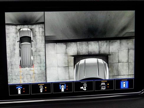 Used 2024 GMC Yukon Denali image 29