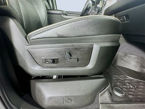 Used 2024 RAM 3500 Laramie w/ Night Edition image 24