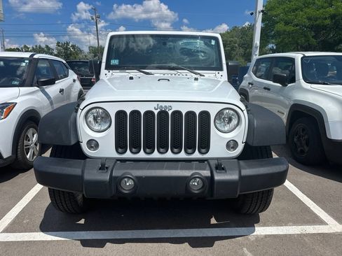 Used 2017 Jeep Wrangler Unlimited Sport w/ Quick Order Package 24S AWD/4WD image 2