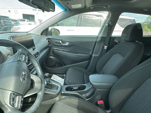 Used 2023 Hyundai Kona SEL w/ Convenience Package image 7