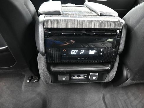 Used 2022 Jeep Wagoneer Series II image 39