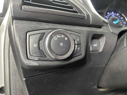 Used 2019 Ford Fusion Titanium image 22