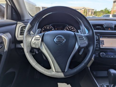 Used 2015 Nissan Altima 3.5 SL image 15