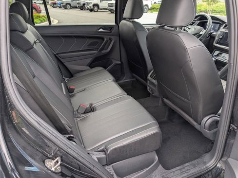 Used 2023 Volkswagen Tiguan SE R-Line AWD/4WD image 12