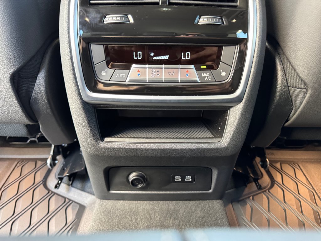 Used 2026 BMW X5 xDrive50e w/ Executive Package AWD/4WD image 24