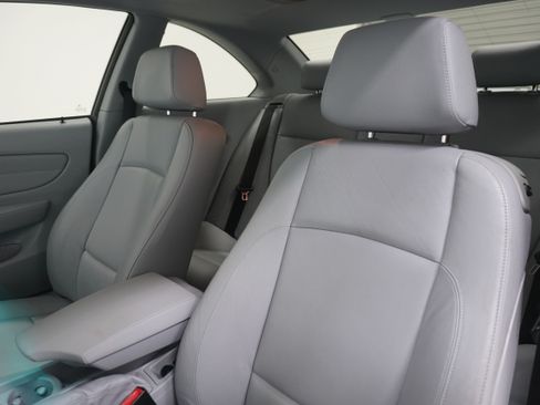 Used 2008 BMW 135i Coupe RWD image 11