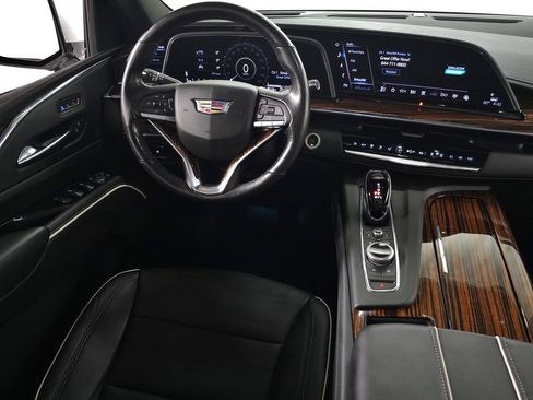 Used 2021 Cadillac Escalade Premium Luxury w/ Driver Assist Tech Package AWD/4WD image 22