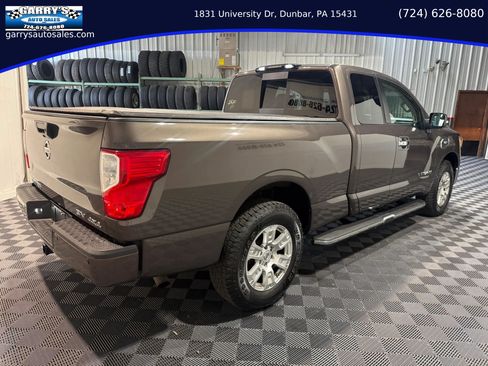 Used 2017 Nissan Titan SV AWD/4WD image 5