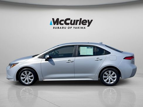 Used 2024 Toyota Corolla LE FWD image 3