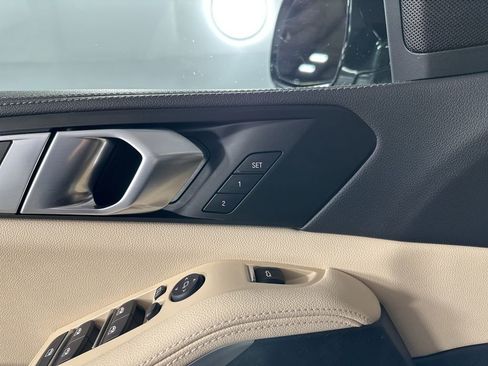 Certified 2022 BMW X5 xDrive40i w/ Premium Package AWD/4WD image 13