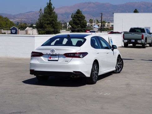 Used 2023 Toyota Camry XLE FWD image 6