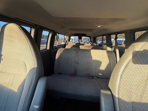 Used 2015 Chevrolet Express 3500 LT w/ LT Preferred Equipment Group image 21