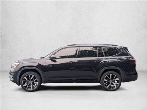Used 2024 Volkswagen Atlas SEL Premium R-Line AWD/4WD image 8