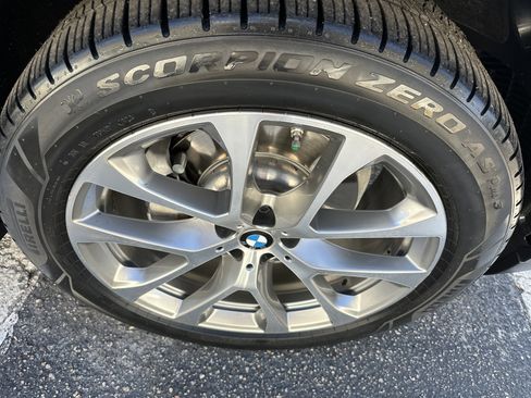 Used 2019 BMW X5 xDrive40i w/ Premium Package 2 image 6