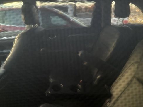 Used 2018 Toyota Highlander Limited image 7